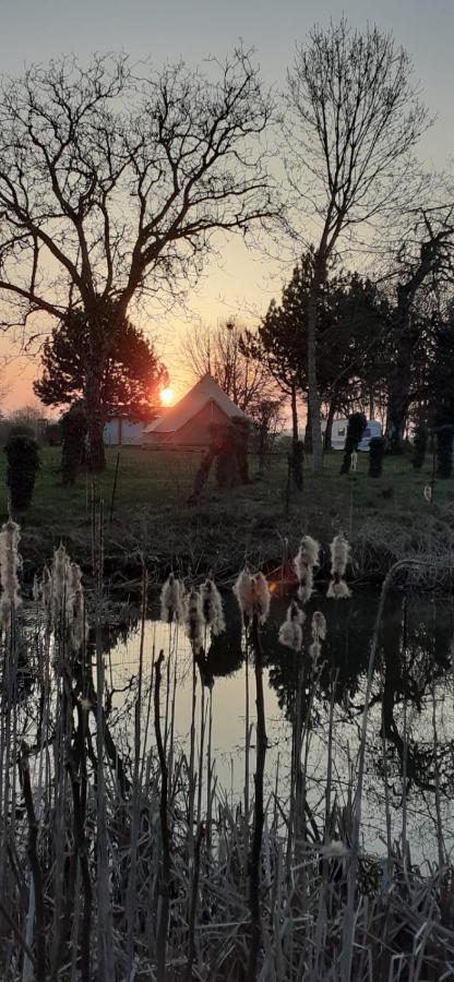 Tente Bell Au Camping Hautoreille Bannes  المظهر الخارجي الصورة